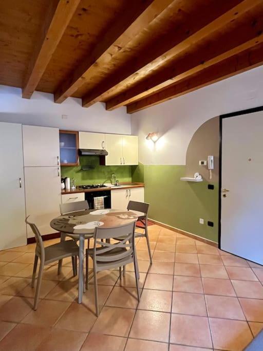 La Casa Di Nina - Appartamento 1 Valeggio sul Mincio Exterior foto