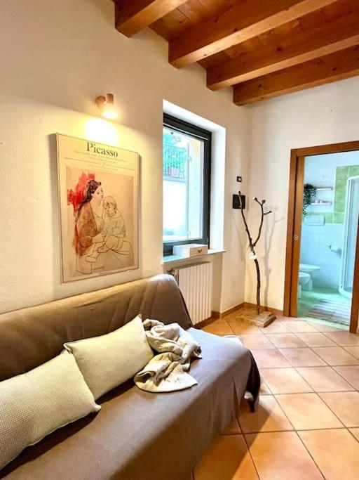 La Casa Di Nina - Appartamento 1 Valeggio sul Mincio Exterior foto